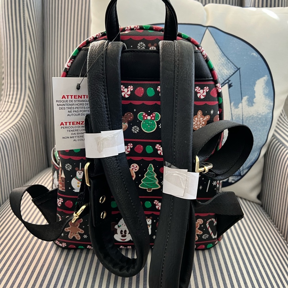 Mickey Loungefly Backpack - Picture 3 of 3